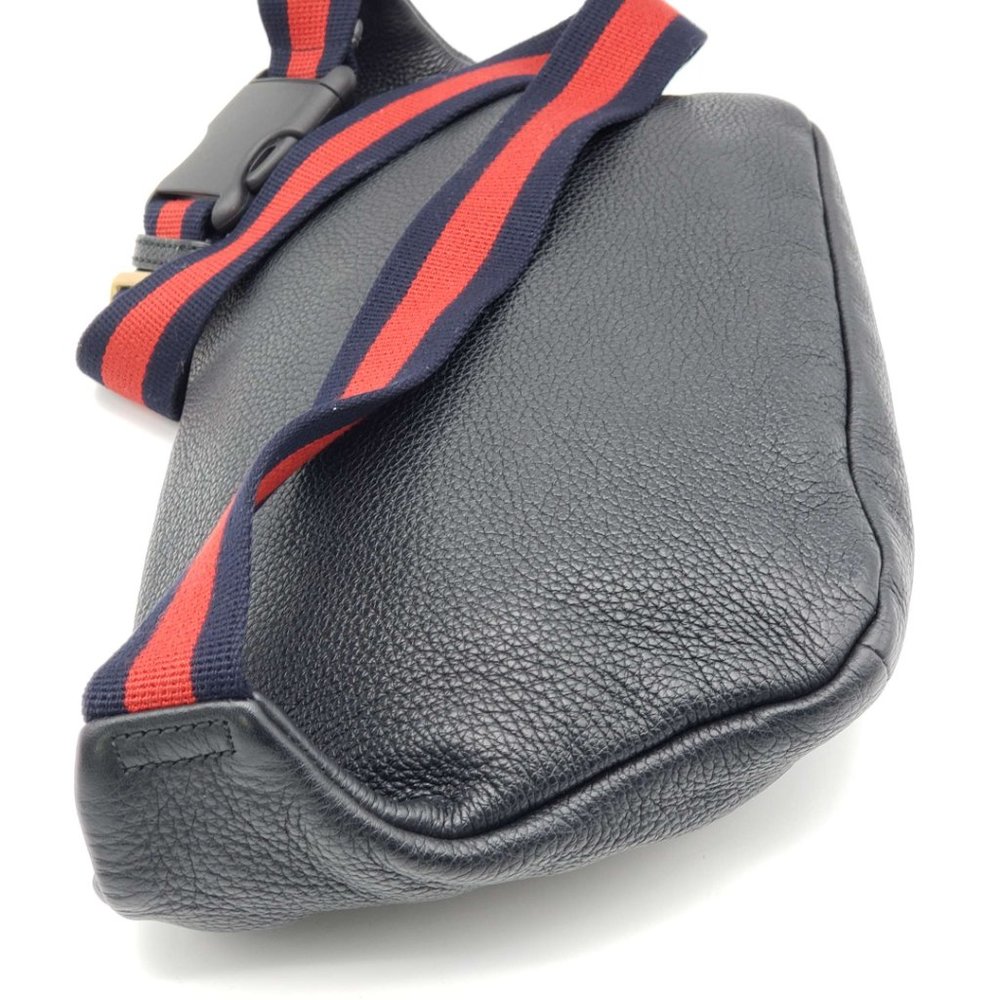 100% Authentic Gucci Black Leather Belt Bag - Picture 4 of 16